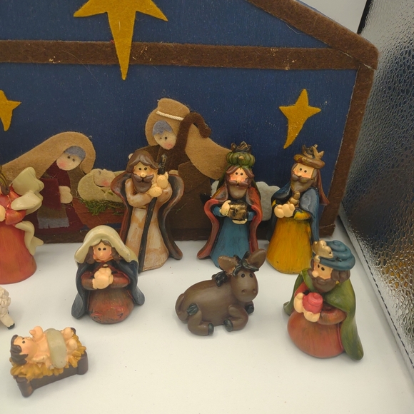 Vintage Xmas Nativity Scene 11 pieces Resin Figurines w Felt Applique Box - Picture 13 of 16